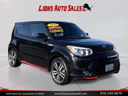 Used 2015 Kia Soul + FWD image 3