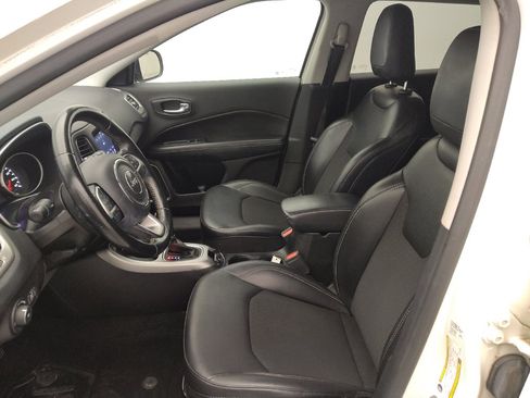 Used 2020 Jeep Compass Latitude image 17