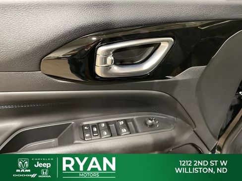 New 2026 Jeep Compass Limited AWD/4WD image 34