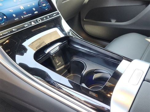 New 2025 Mercedes-Benz GLC 300 4MATIC image 22