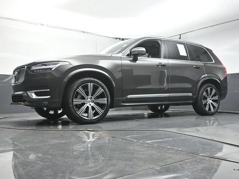 Certified 2023 Volvo XC90 B6 Ultimate w/ Protection Package Premier AWD/4WD image 37