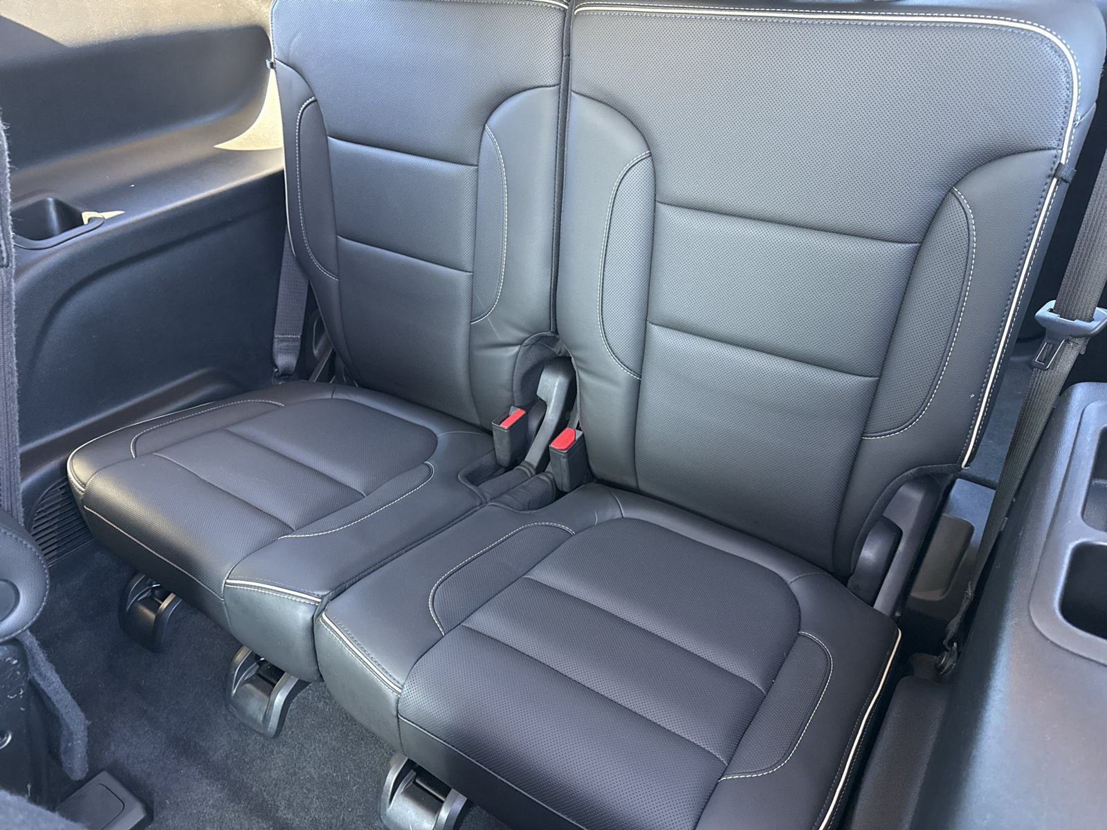 Used 2019 GMC Acadia Denali AWD/4WD image 25