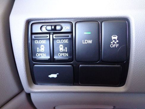 Used 2017 Honda Odyssey EX-L image 26