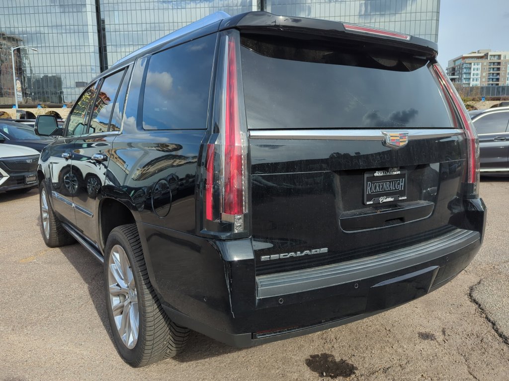 Used 2020 Cadillac Escalade Premium Luxury AWD/4WD image 5