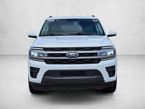 Used 2024 Ford Expedition Max XLT RWD image 2