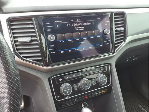 Used 2022 Volkswagen Atlas SEL R-Line image 6