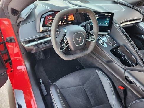 Used 2024 Chevrolet Corvette Stingray Preferred Conv w/ 2LT image 29