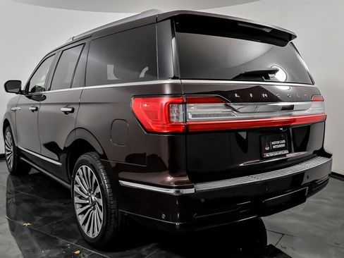 Used 2019 Lincoln Navigator Reserve image 8