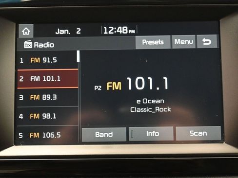 Used 2017 Kia Niro FE image 19