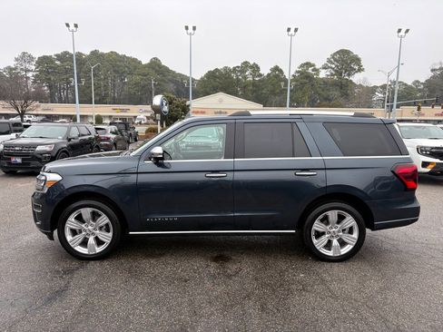 Used 2024 Ford Expedition Platinum image 8