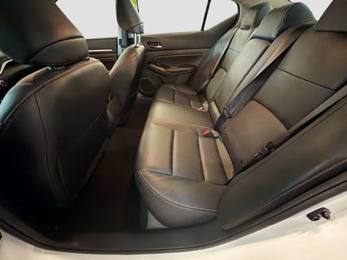 Used 2023 Nissan Altima 2.5 SR w/ SR Premium Package FWD image 30