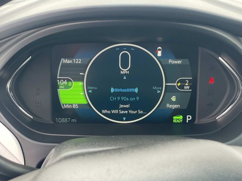 Used 2019 Chevrolet Bolt LT FWD image 20