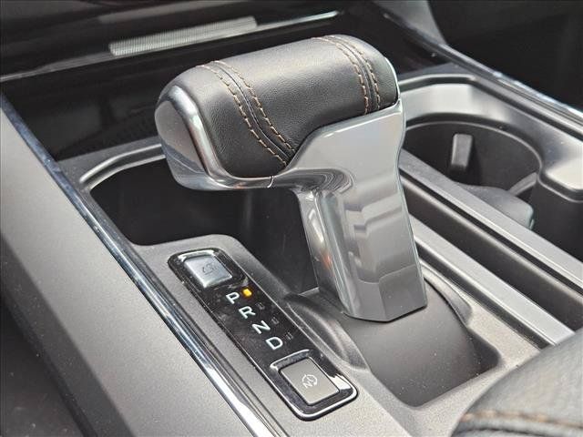 Used 2023 Ford F150 Lightning Lariat AWD/4WD image 12