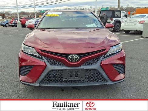 Used 2018 Toyota Camry L image 2