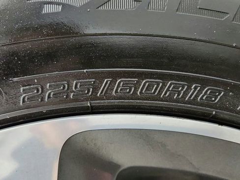 Used 2019 Jeep Cherokee Limited image 39