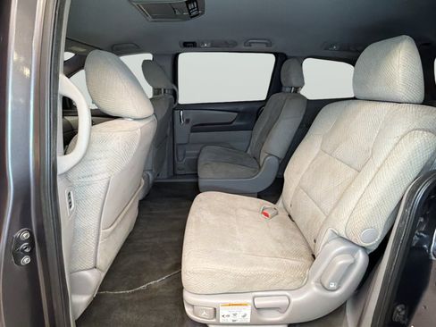 Used 2016 Honda Odyssey SE image 33