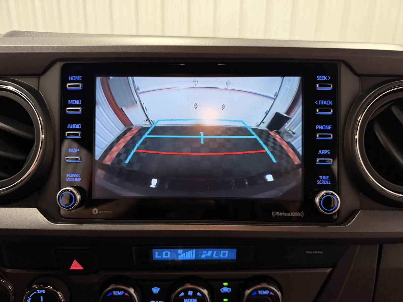 Used 2021 Toyota Tacoma TRD Off-Road w/ Technology Package AWD/4WD image 32