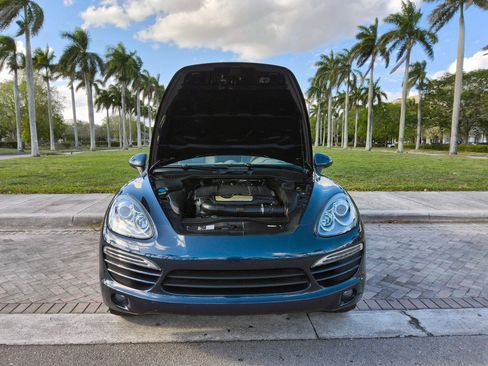 Used 2014 Porsche Cayenne AWD/4WD image 42