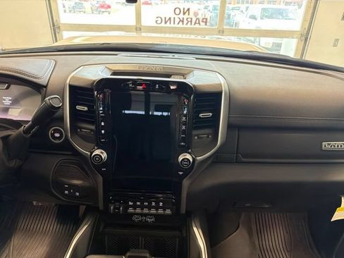 Used 2025 RAM 3500 Laramie w/ Max Tow Package AWD/4WD image 26