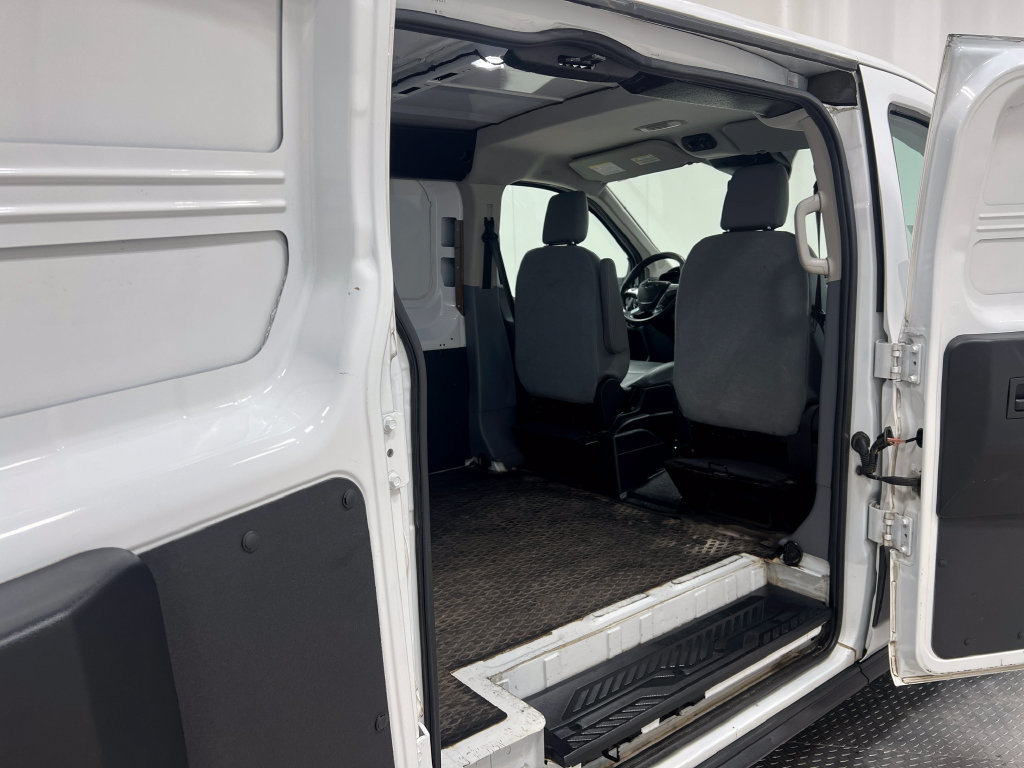 Used 2019 Ford Transit 150 148 Low Roof w/ Exterior Upgrade Package RWD image 31