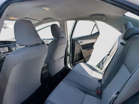 Used 2016 Toyota Corolla LE FWD image 12