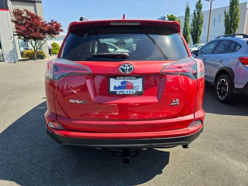 Used 2016 Toyota RAV4 LE image 6