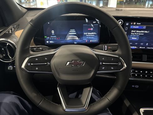 New 2026 Chevrolet Equinox ACTIV w/ Convenience Package III image 19