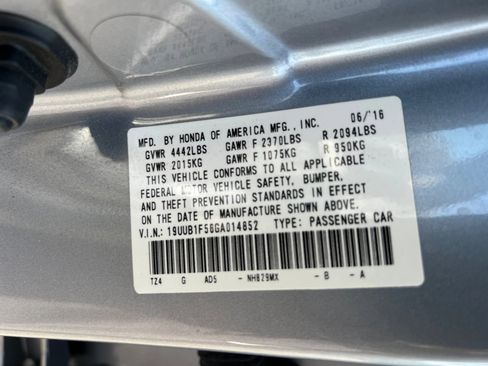 Used 2016 Acura TLX w/ Technology Package FWD image 13