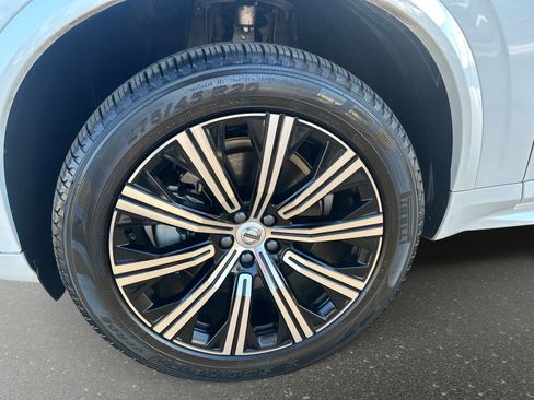 Certified 2025 Volvo XC90 B5 Core image 10