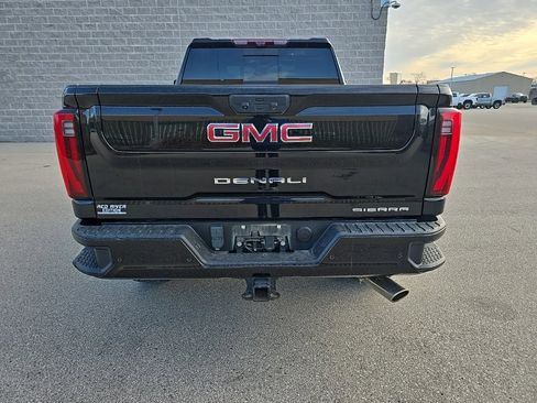 Used 2024 GMC Sierra 2500 Denali w/ Denali Reserve Package image 4