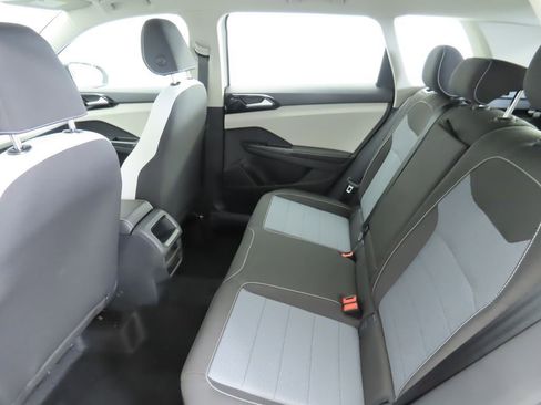 New 2026 Volkswagen Taos S image 19