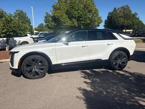 Used 2024 Cadillac Lyriq Sport w/ Nappa Leather Package AWD/4WD image 2