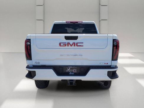 New 2026 GMC Sierra 2500 AT4 w/ AT4 Premium Plus Package AWD/4WD image 5