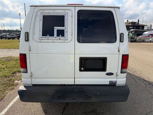 Used 2011 Ford E-250 and Econoline 250 w/ PWR Group image 16