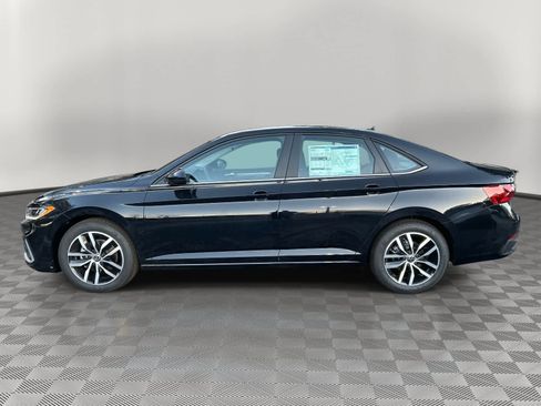 New 2026 Volkswagen Jetta SE image 6