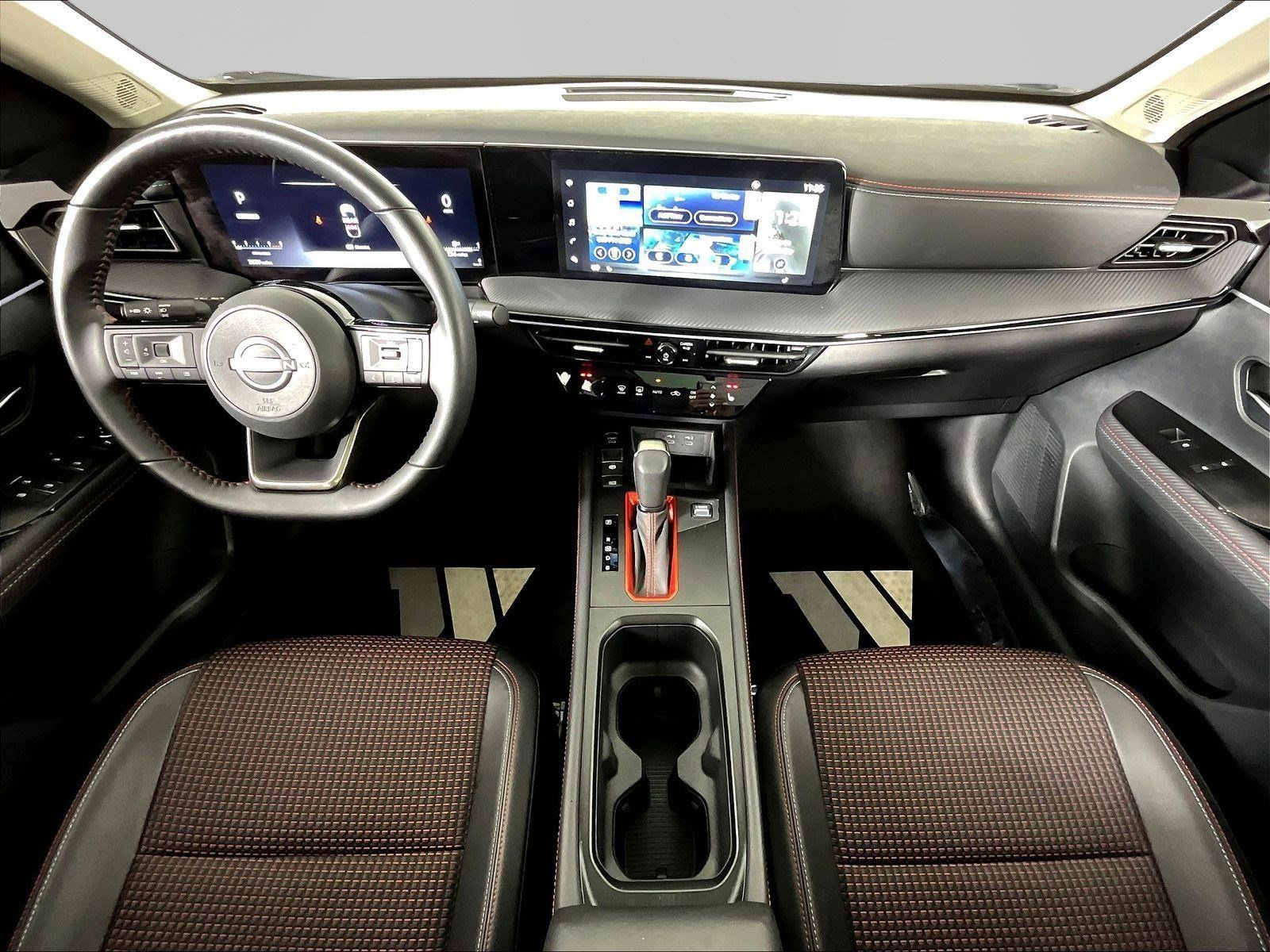Used 2025 Nissan Kicks SR w/ SR Premium Package AWD/4WD image 7