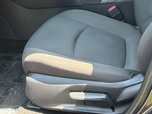 Used 2024 Toyota RAV4 LE AWD/4WD image 18