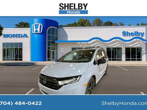 Used 2023 Honda Odyssey Sport image 1