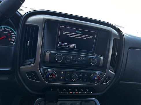 Used 2018 GMC Sierra 2500 Denali w/ Duramax Plus Package AWD/4WD image 15