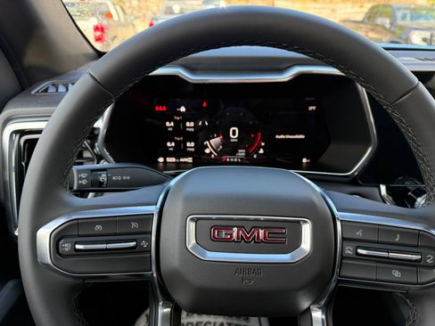 New 2026 GMC Canyon Elevation w/ Technology Package image 23