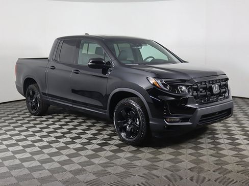 New 2026 Honda Ridgeline Black Edition image 2