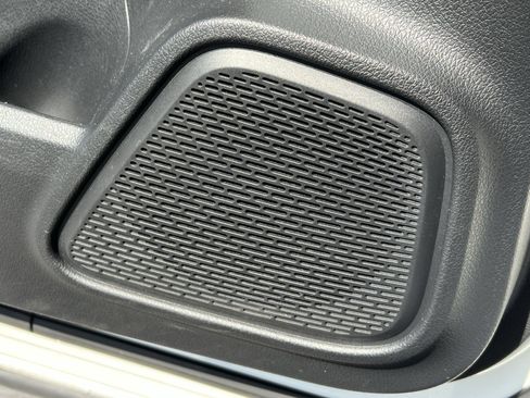 Certified 2022 Mercedes-Benz GLA 250 4MATIC image 40