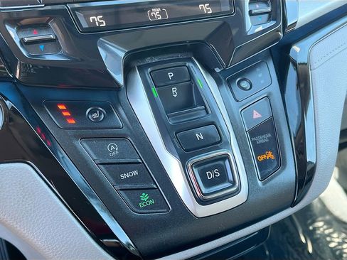 Used 2024 Honda Odyssey Touring image 17