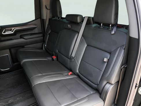 Used 2024 Chevrolet Silverado 1500 LTZ RWD image 27
