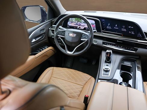 Used 2021 Cadillac Escalade ESV Sport w/ Driver Assist Tech Package AWD/4WD image 27