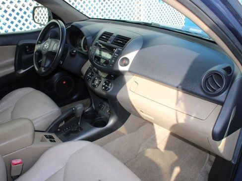 Used 2011 Toyota RAV4 Limited image 8