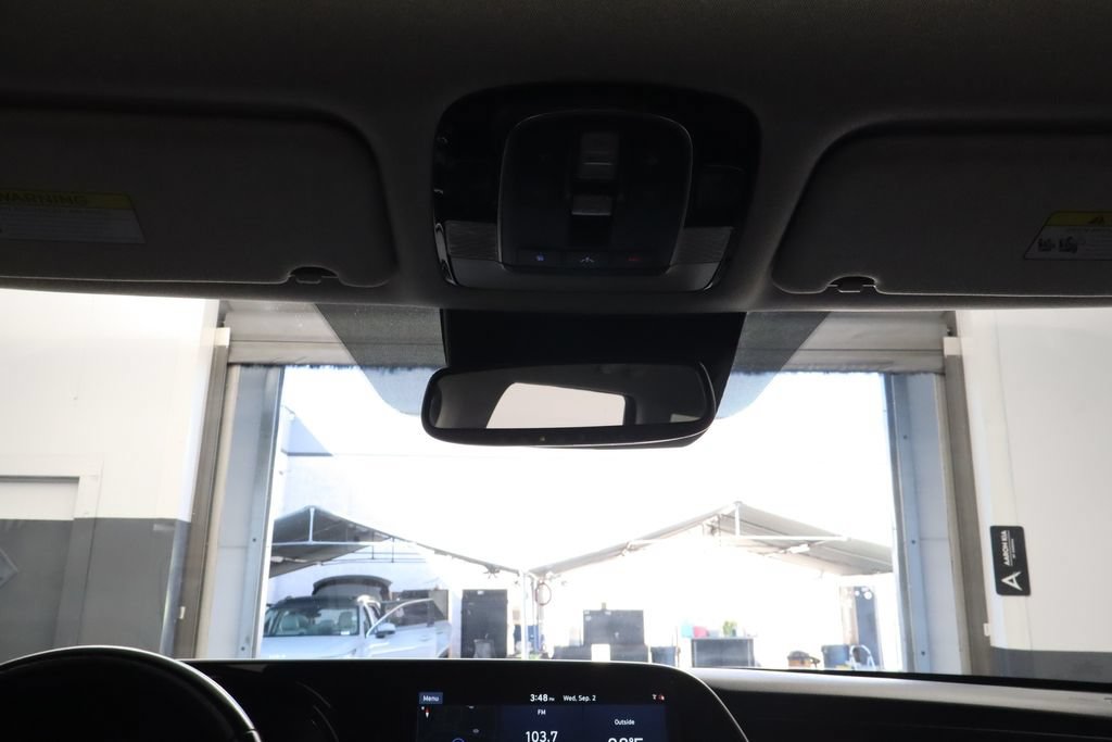 Used 2021 Hyundai Palisade Limited w/ Cargo Package FWD image 32