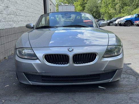 Used 2006 BMW Z4 3.0i RWD image 9