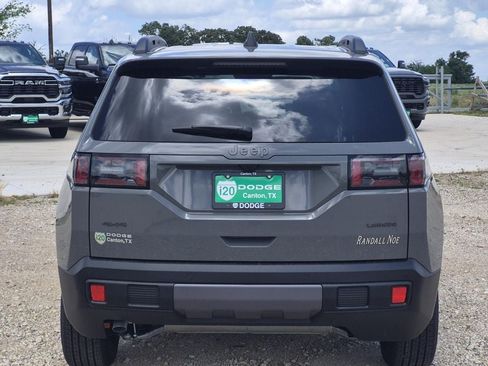 New 2026 Jeep Cherokee Laredo AWD/4WD image 6