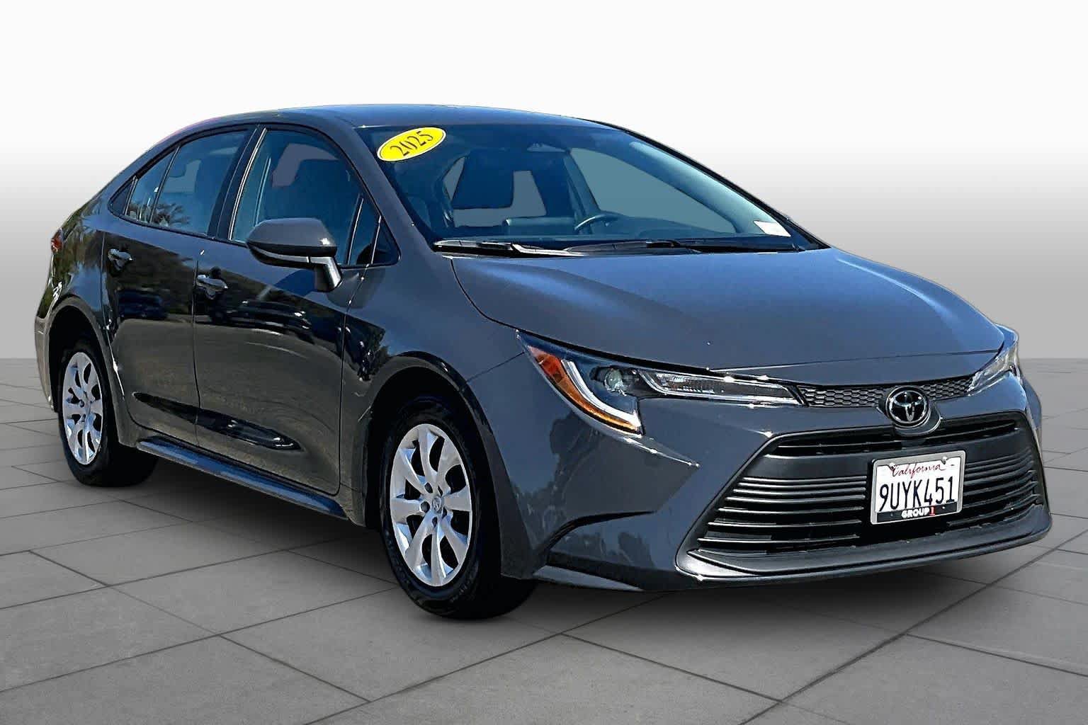 Certified 2025 Toyota Corolla LE FWD image 2